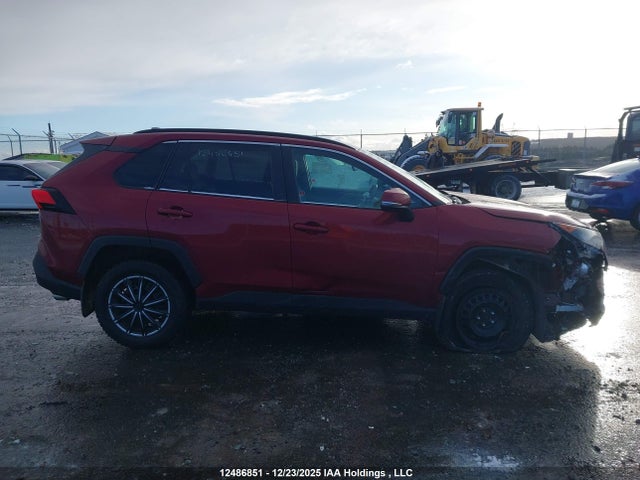 2T3B1RFV6LC099843 Toyota RAV4 LE