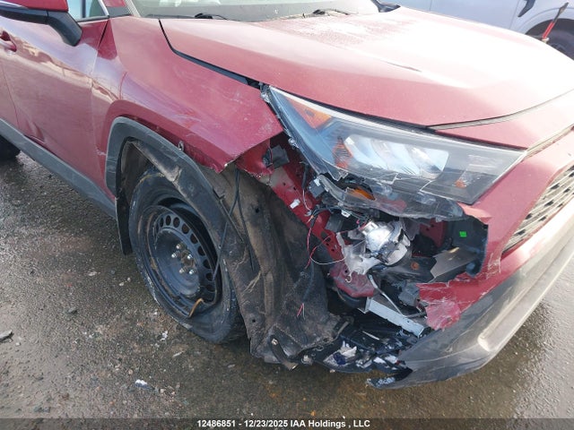 2T3B1RFV6LC099843 Toyota RAV4 LE