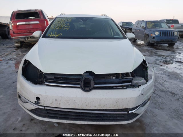 3VWR17AU5JM752612 Volkswagen Golf Sportwagen 1.8 Tsi Highline