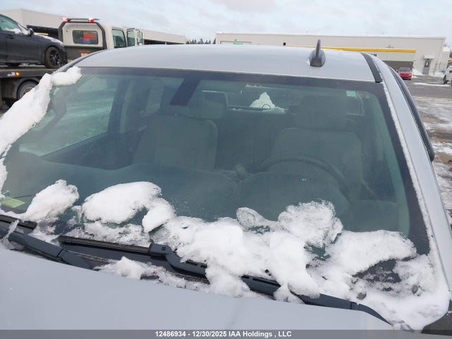 1GCVKPEC6JZ372208 Chevrolet Silverado 1500 Custom