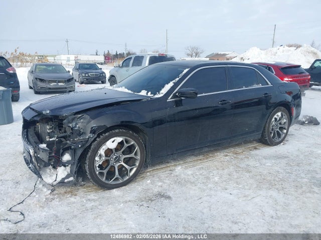 Chrysler 300C 2015 2C3CCAAG3FH837534 Image 2