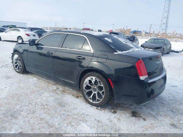 Chrysler 300C 2015 2C3CCAAG3FH837534 Image 3