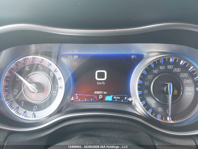 Chrysler 300C 2015 2C3CCAAG3FH837534 Image 7