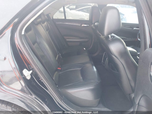 Chrysler 300C 2015 2C3CCAAG3FH837534 Image 8