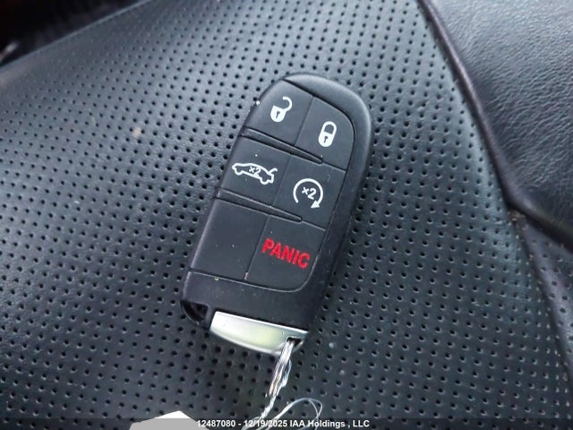 Chrysler 300C 2014 2C3CCAKT9EH374034 Image 11