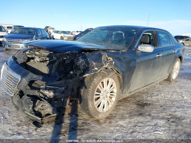Chrysler 300C 2014 2C3CCAKT9EH374034 Image 2