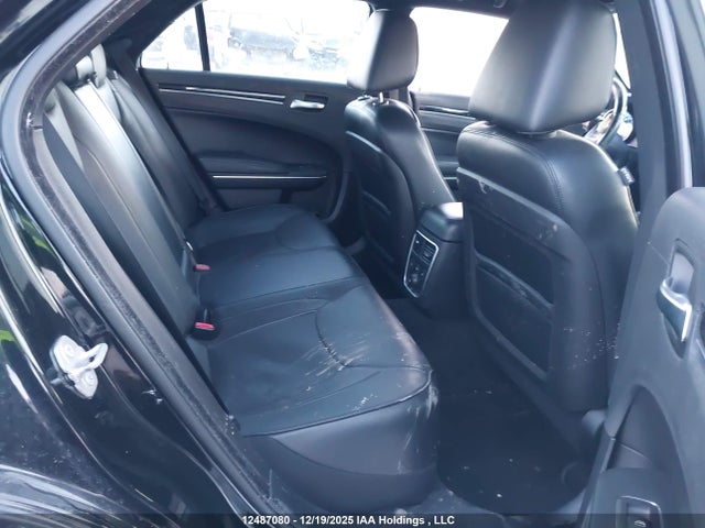 Chrysler 300C 2014 2C3CCAKT9EH374034 Image 8