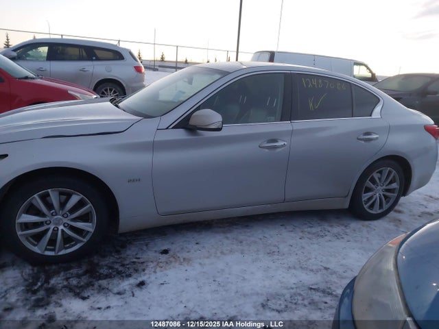 JN1CV7AR6GM252555 Infiniti Q50