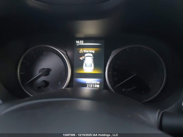 JN1CV7AR6GM252555 Infiniti Q50