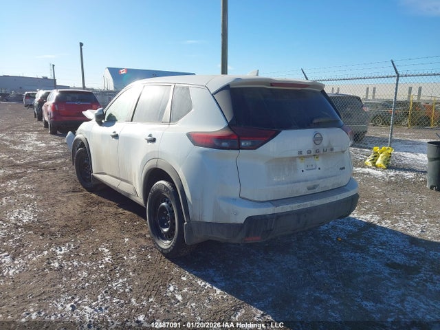 JN8BT3ABXSW424100 Nissan ROGUE S