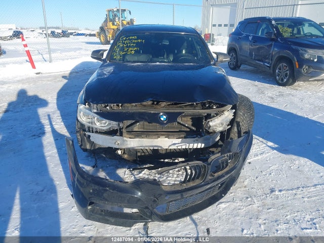 WBA8D9C54JEM31994 BMW 330 XI