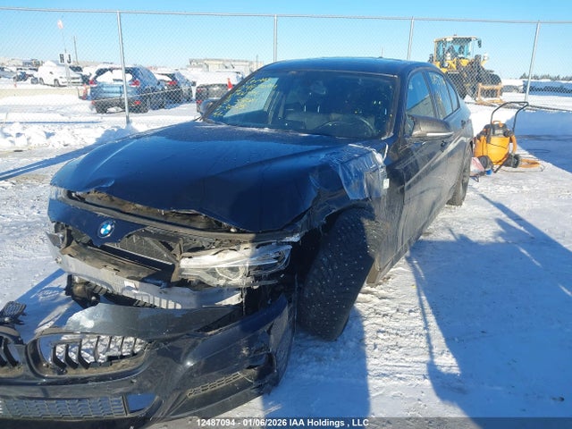 WBA8D9C54JEM31994 BMW 330 XI