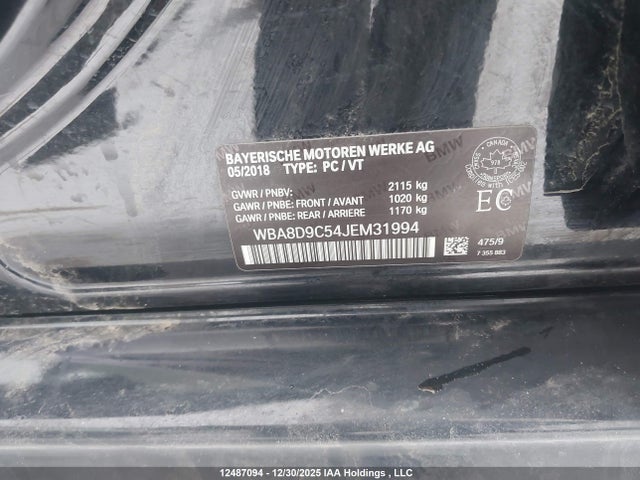 WBA8D9C54JEM31994 BMW 330 XI