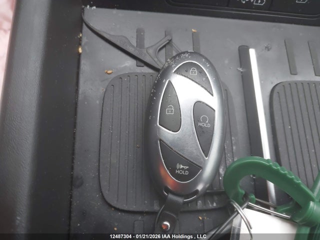 KM8P2DG12TU139148 Hyundai Santa Fe Hybrid Preferred