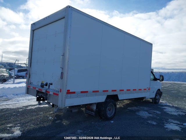 7GZ67VC71RN007036 GMC Savana Cutaway G4500
