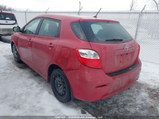 12487420 :رقم المزاد ، 2T1KU4EE1EC133579 vin ، 2014 Toyota Matrix Wagon مزاد بيع