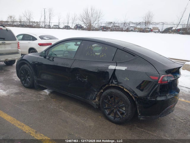 5YJYGAEE5MF245425 Tesla Model Y Long Range