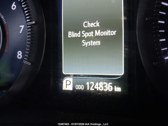 5TDDK3DC9FS110665 Toyota Sienna Xle/limited