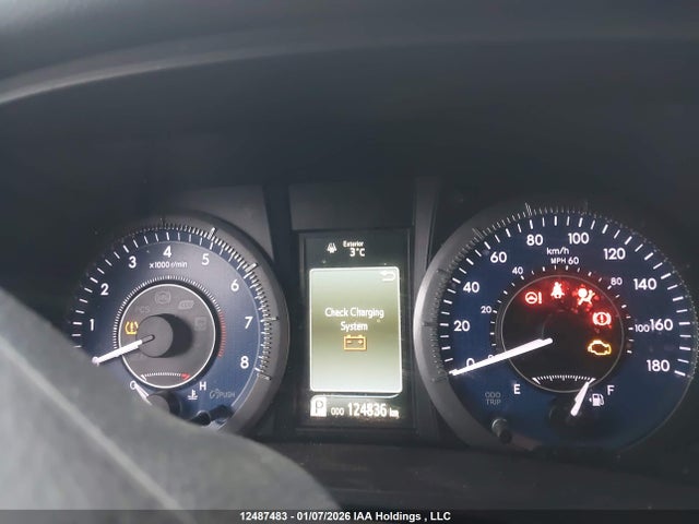 5TDDK3DC9FS110665 Toyota Sienna Xle/limited
