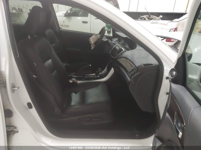 1HGCR3F9XGA800711 Honda Accord Touring