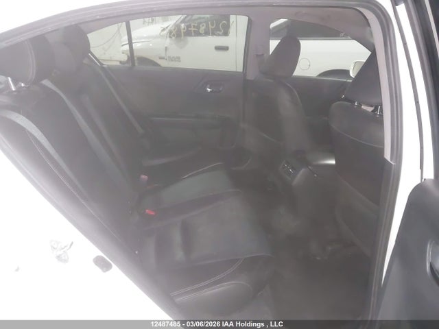 1HGCR3F9XGA800711 Honda Accord Touring