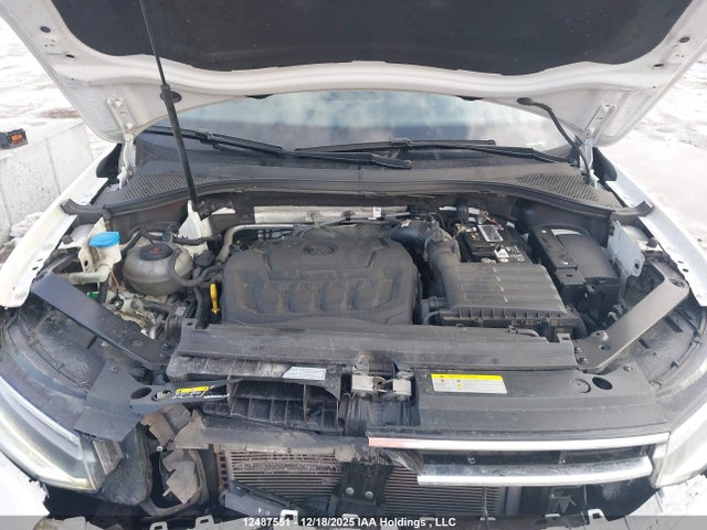 3VV2B7AXXNM115198 Volkswagen Tiguan Comfortline