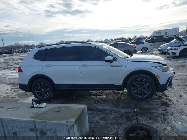 3VV2B7AXXNM115198 Volkswagen Tiguan Comfortline