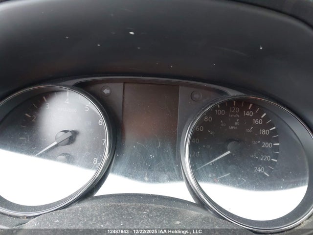 JN1BJ1CP0HW028400 Nissan QASHQAI