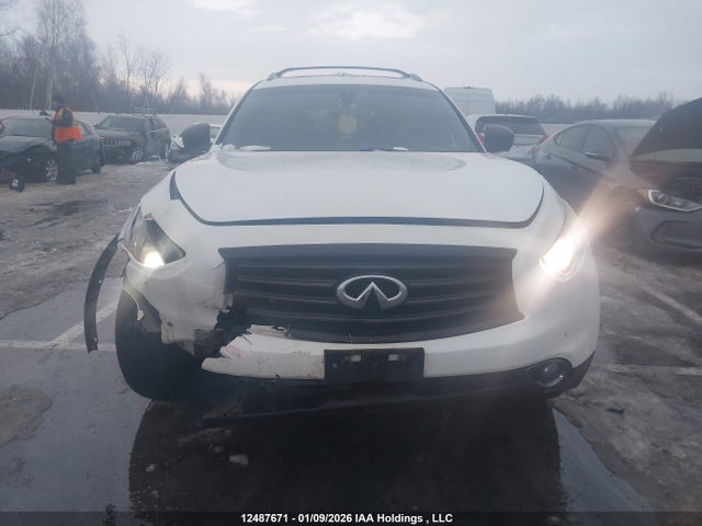 JN8CS1MW2GM400614 Infiniti QX70