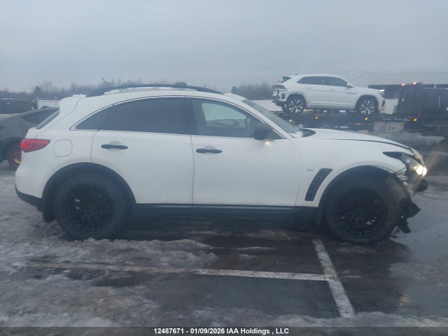 JN8CS1MW2GM400614 Infiniti QX70