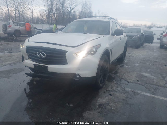 JN8CS1MW2GM400614 Infiniti QX70