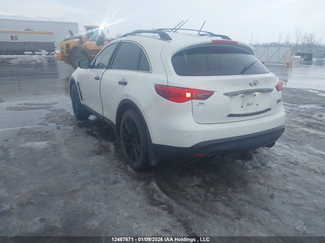 JN8CS1MW2GM400614 Infiniti QX70