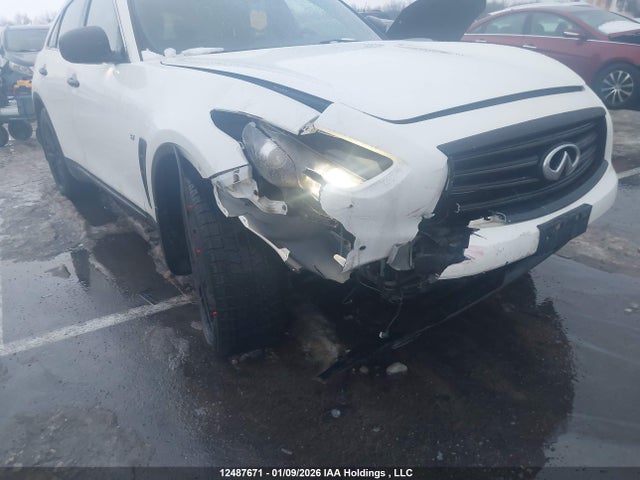 JN8CS1MW2GM400614 Infiniti QX70