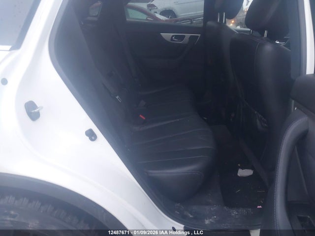 JN8CS1MW2GM400614 Infiniti QX70