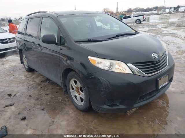 Aukcja sprzedaży 2017 Toyota Sienna Le, vin: 5TDKZ3DC8HS841531, numer aukcji: 12487688