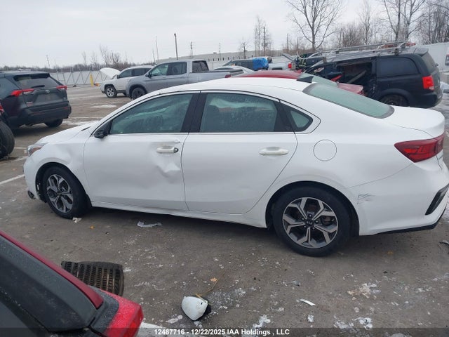 3KPF54AD1ME370469 KIA FORTE EX