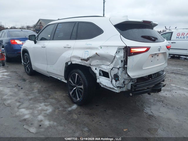 Toyota Highlander Xse 2021 5TDLZRBH5MS096625 Image 3