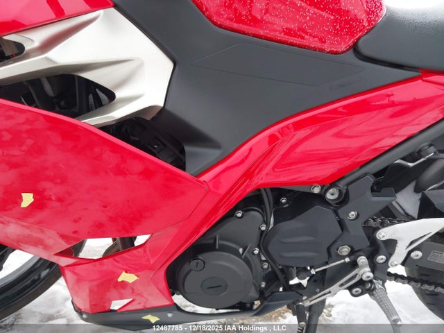 JKAEXKG10LDA80082 Kawasaki EX400
