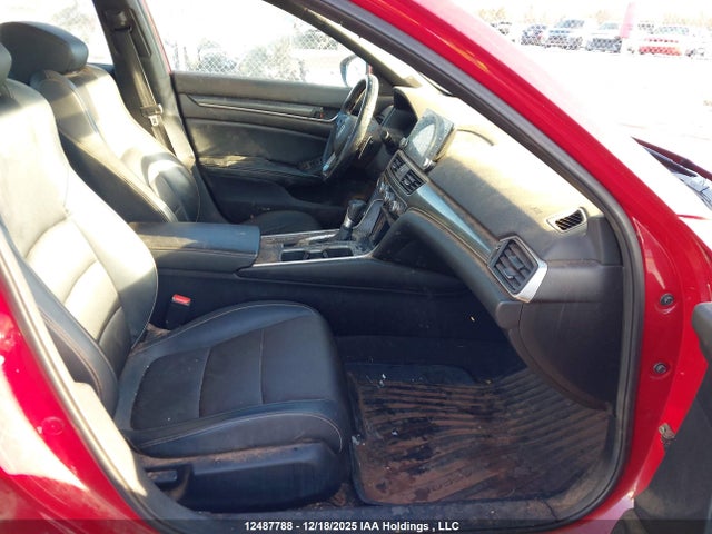 1HGCV1F37JA811202 Honda Accord Sport