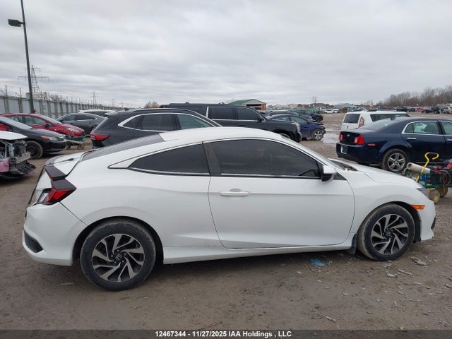 Honda Civic Lx 2018 2HGFC4B63JH400417 Image 32