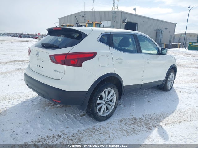 JN1BJ1CR7KW323275 Nissan Qashqai S/sl/sv