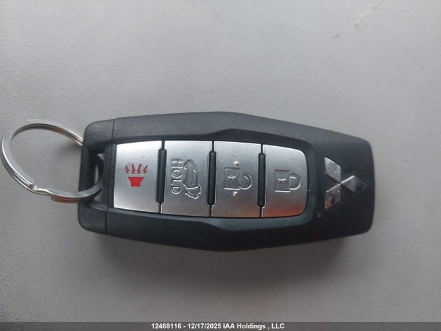 JA4J4UA86NZ604184 Mitsubishi Outlander Se/black Edition