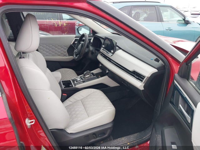 JA4J4UA86NZ604184 Mitsubishi Outlander Se/black Edition