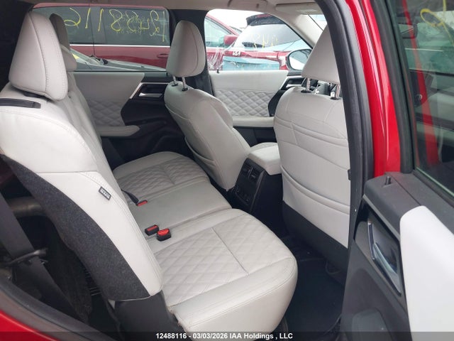JA4J4UA86NZ604184 Mitsubishi Outlander Se/black Edition