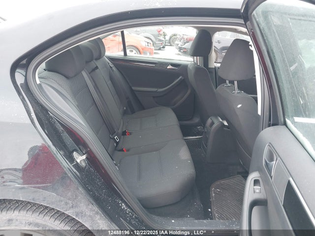 3VWD07AJ0GM338925 Volkswagen Jetta