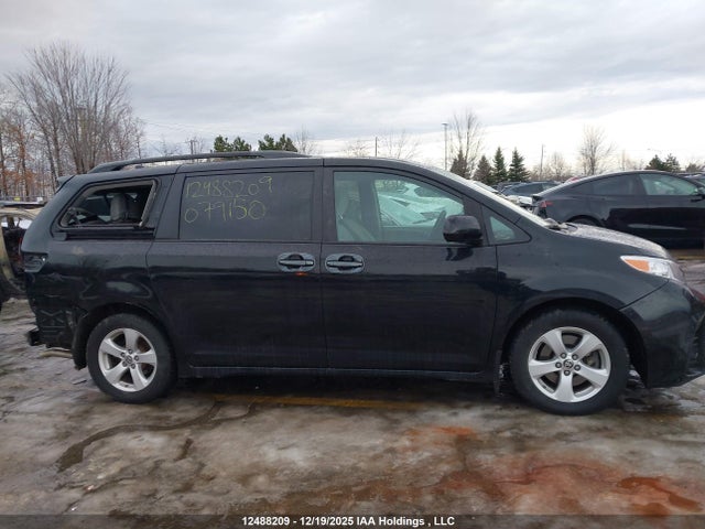 5TDKZ3DC8LS079150 Toyota Sienna
