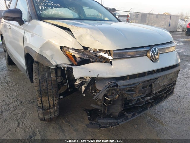 3VV2C7B24SM075423 Volkswagen Taos Se Black