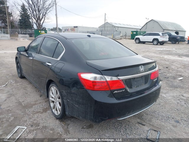 12488393 :رقم المزاد ، 1HGCR2F95FA809616 vin ، 2015 Honda Accord Touring مزاد بيع