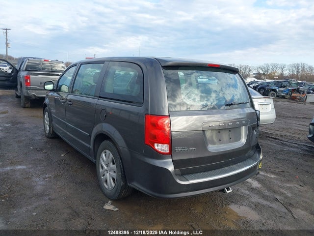 2C4RDGBGXFR746758 Dodge Grand Caravan Se