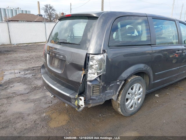 2C4RDGBGXFR746758 Dodge Grand Caravan Se